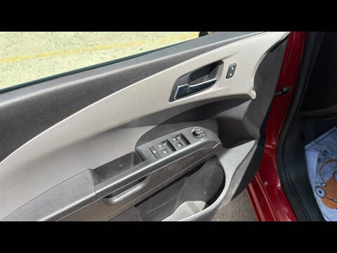 2016 Chevrolet Sonic LT Auto