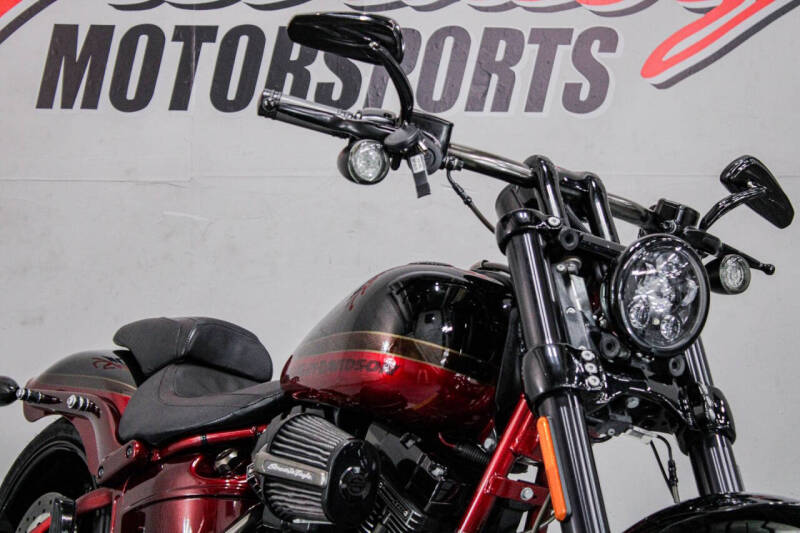 2017 Harley-Davidson CVO Pro Street Breakout