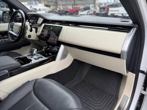 2023 Land Rover Range Rover P530 SE LWB