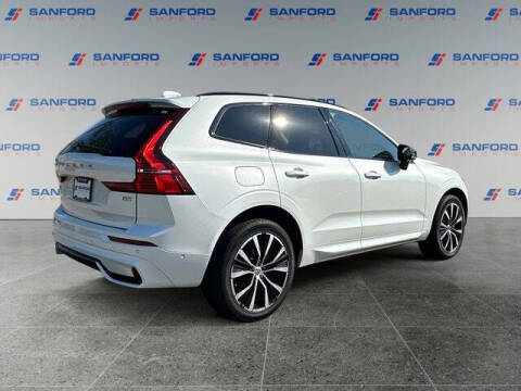2023 Volvo XC60 B5 Plus Dark Theme