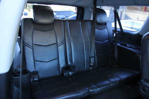 2018 Cadillac Escalade ESV Premium Luxury