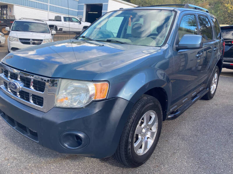 2011 Ford Escape Limited's photo