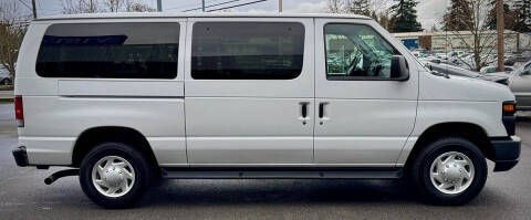2013 Ford E-Series E-350 SD XLT