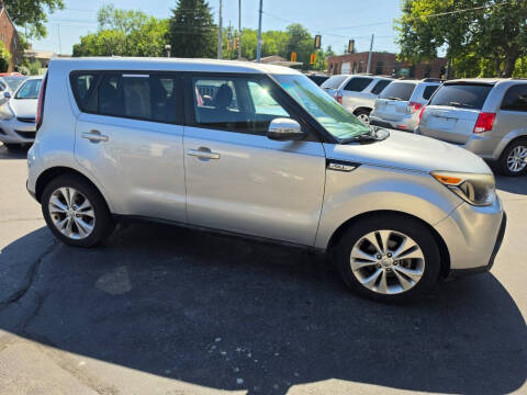 2014 Kia Soul +