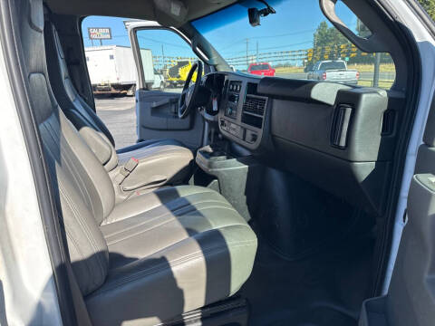2021 Chevrolet Express 2500