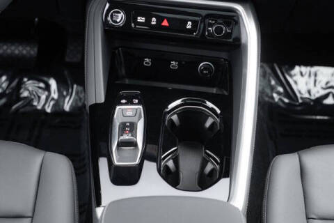 2025 Audi Q5 quattro Premium Plus TFSI