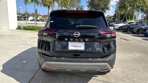 2022 Nissan Rogue SV