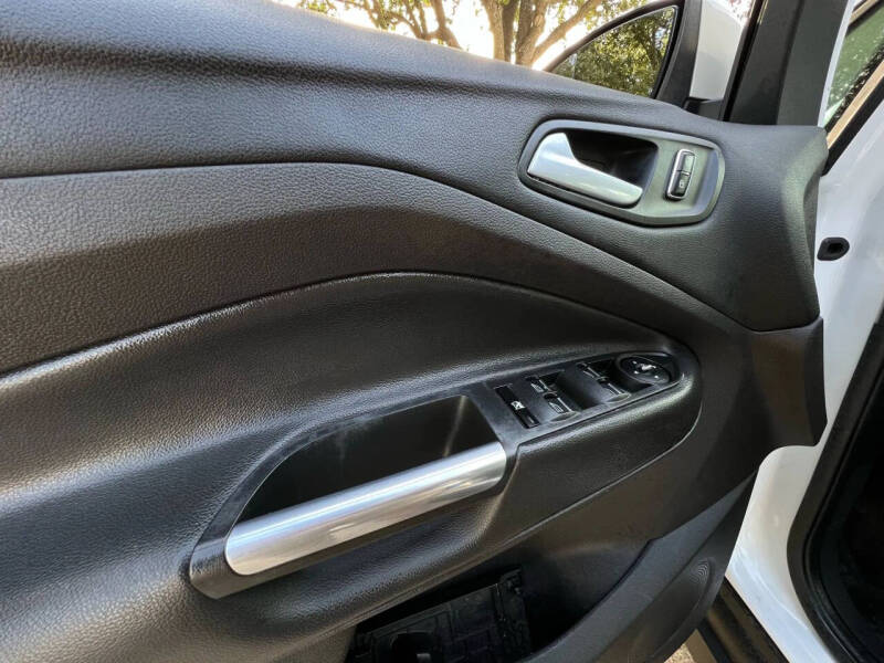 2015 Ford C-MAX Hybrid SE