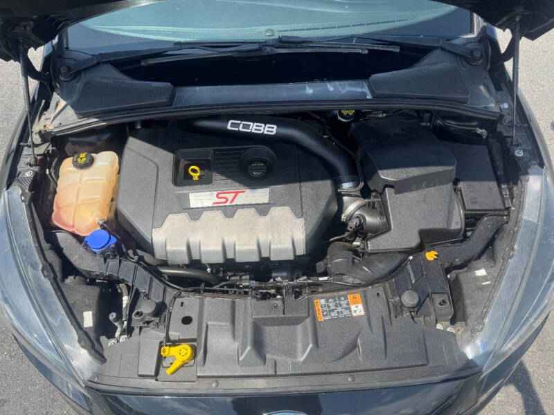 2017 Ford Focus ST