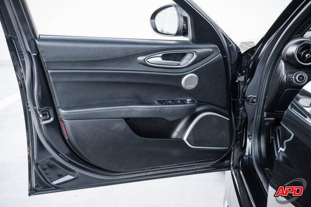 2019 Alfa Romeo Giulia Quadrifoglio