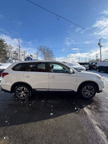 2016 Mitsubishi Outlander SE