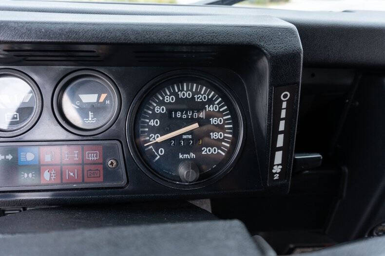 1991 Land Rover Defender