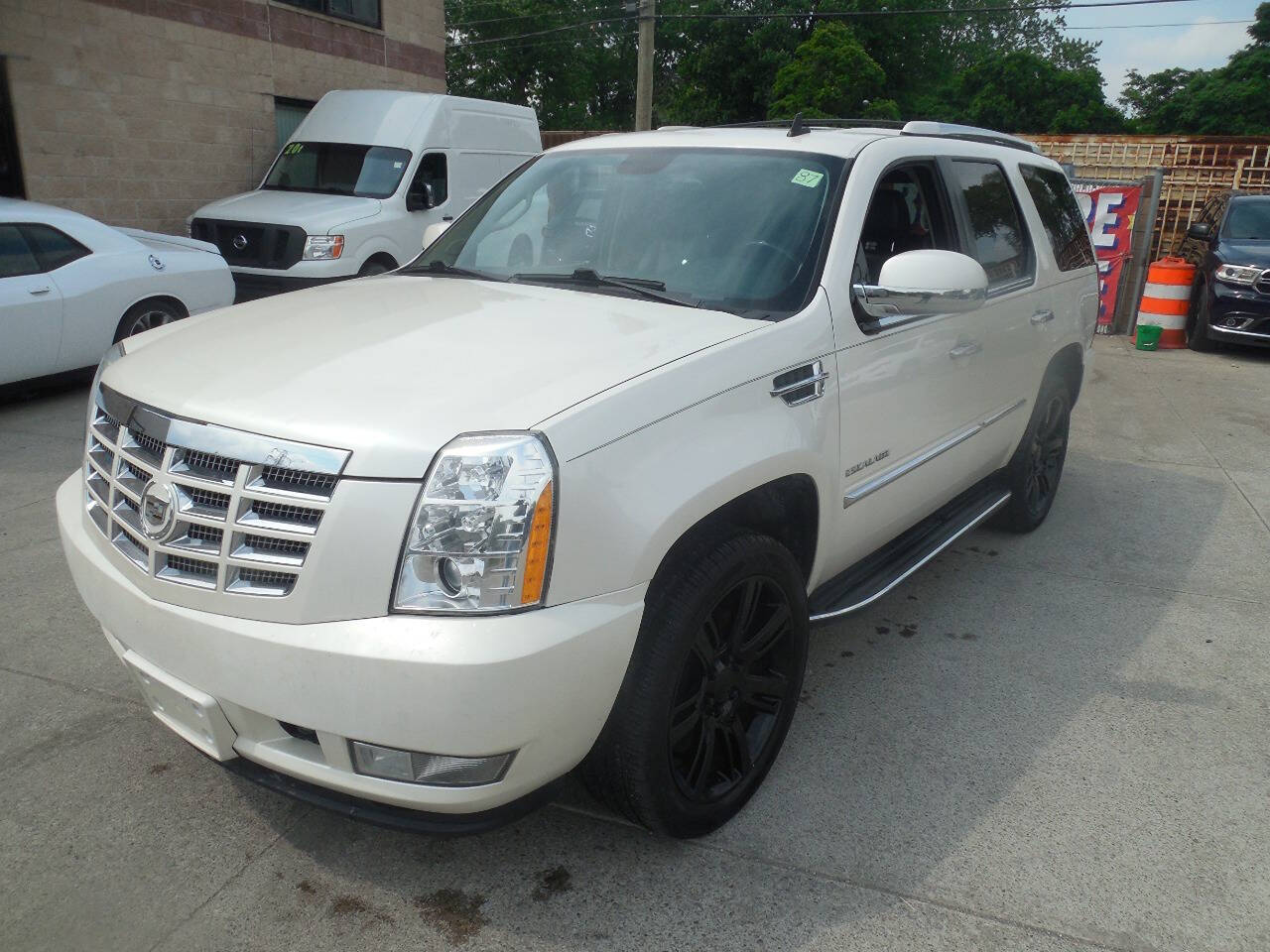 2011 Cadillac Escalade for sale at VIP Motor Sales in Hazel Park, MI