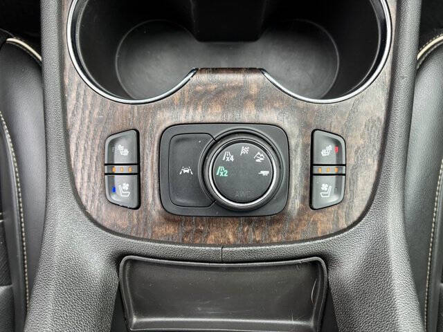 2022 GMC Acadia Denali