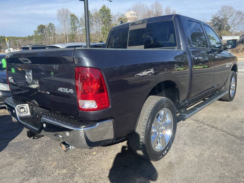 2017 RAM 1500 SLT