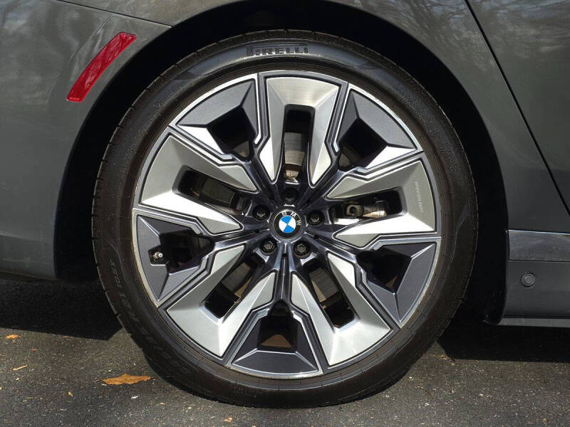 2024 BMW i7 xDrive60