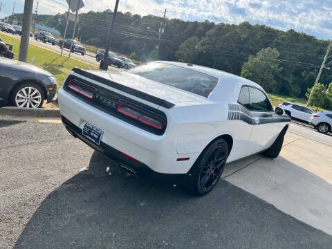 2015 Dodge Challenger SXT
