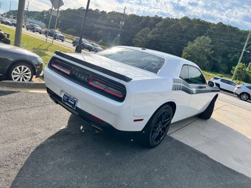 2015 Dodge Challenger SXT