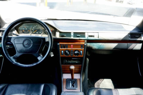 1993 Mercedes-Benz 300-Class 300 TE