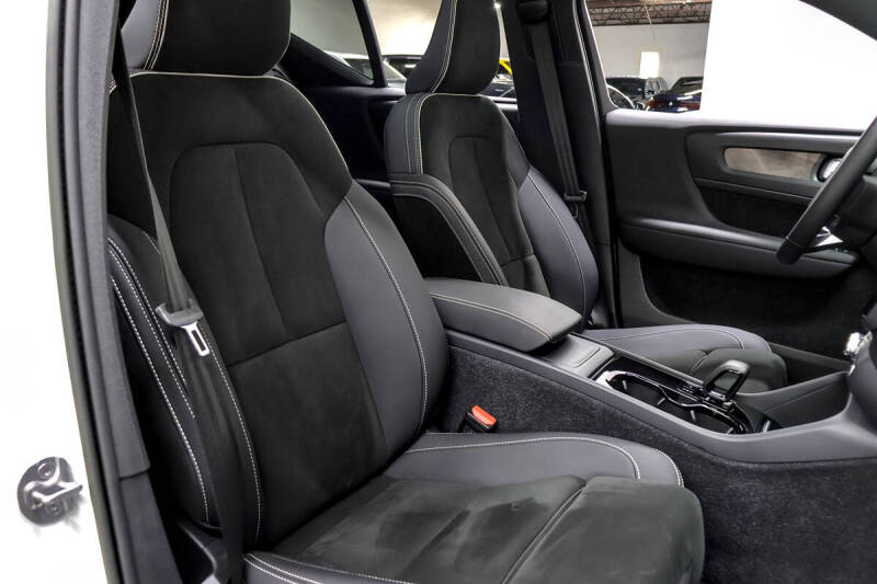 2023 Volvo XC40 Recharge Twin Ultimate