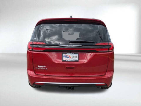 2026 Chrysler Pacifica Pinnacle