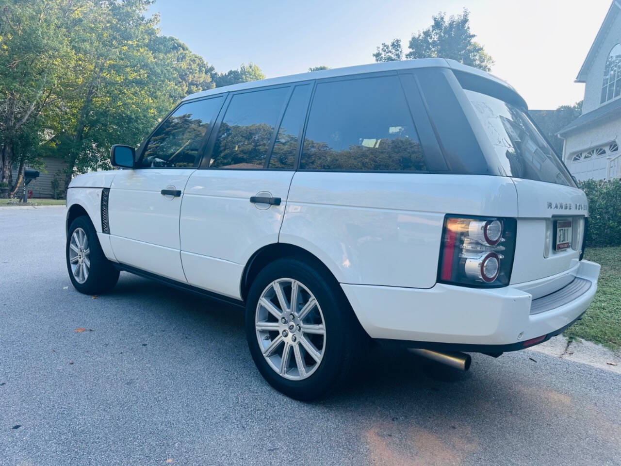 2011 Land Rover Range Rover for sale at Carmazon Auto LLC in Marietta, GA