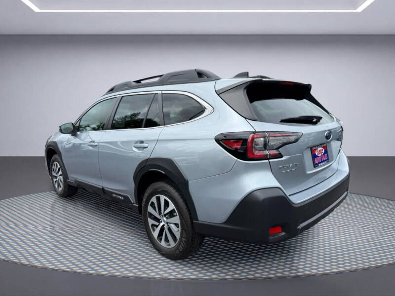 2024 Subaru Outback Premium