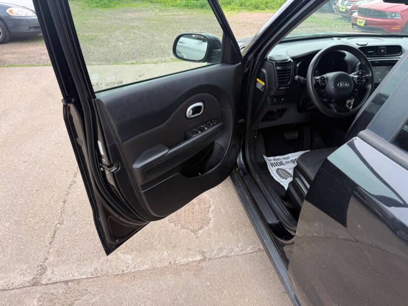 2019 Kia Soul +