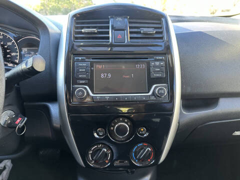 2015 Nissan Versa Note SV
