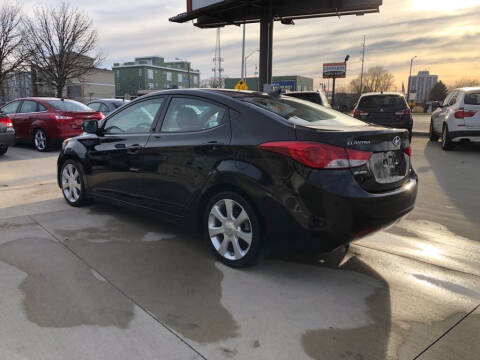 2013 Hyundai Elantra for sale at EURO MOTORS AUTO DEALER INC in Champaign IL