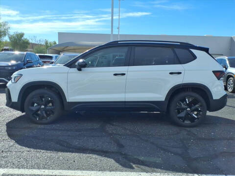 2026 Volkswagen Taos SE Black