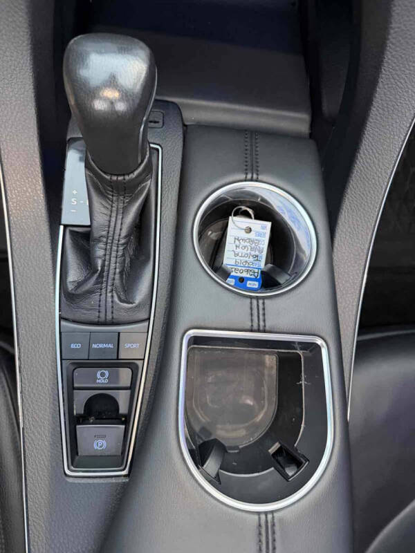 2019 Toyota Avalon XLE
