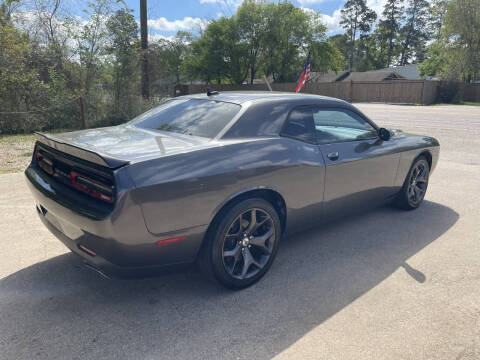 2018 Dodge Challenger SXT Plus