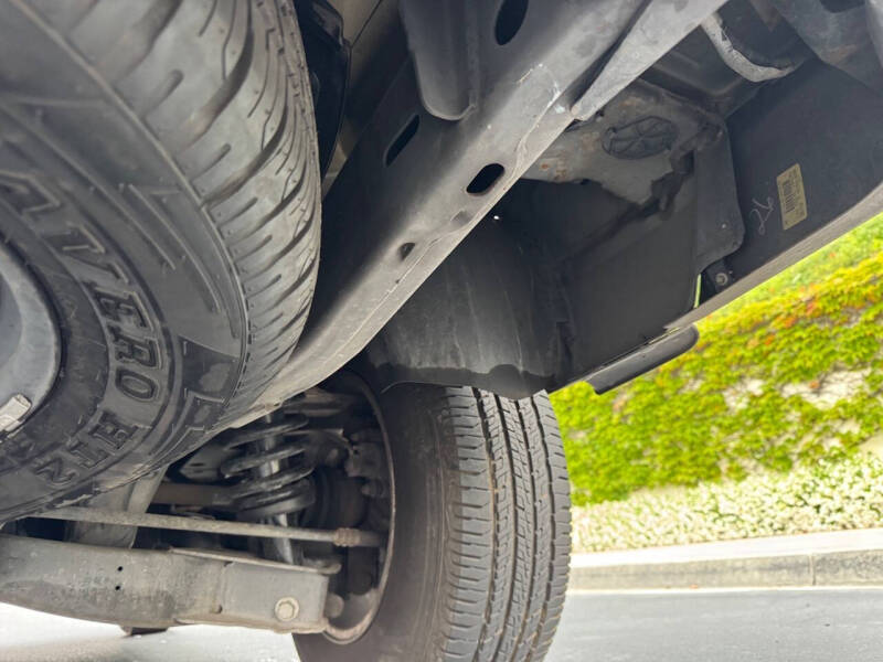 2002 Ford Explorer XLS