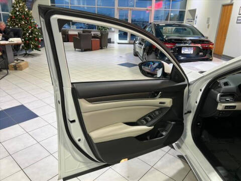 2019 Honda Accord Hybrid Touring