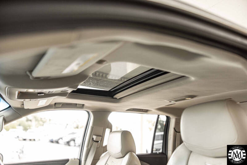 2018 Cadillac Escalade ESV Luxury