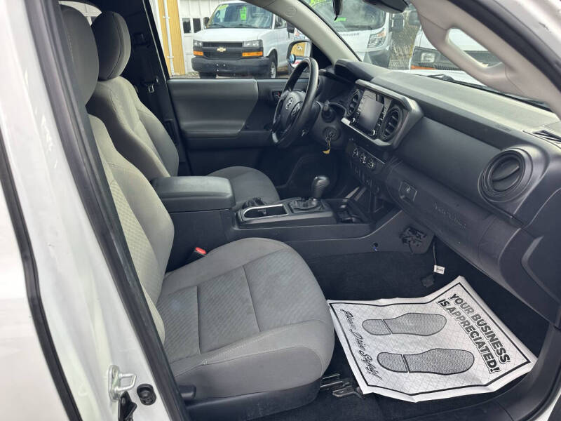 2021 Toyota Tacoma SR