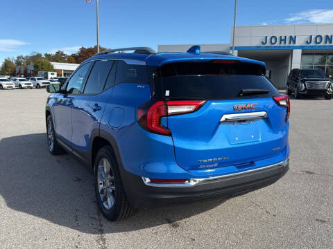 2024 GMC Terrain SLT