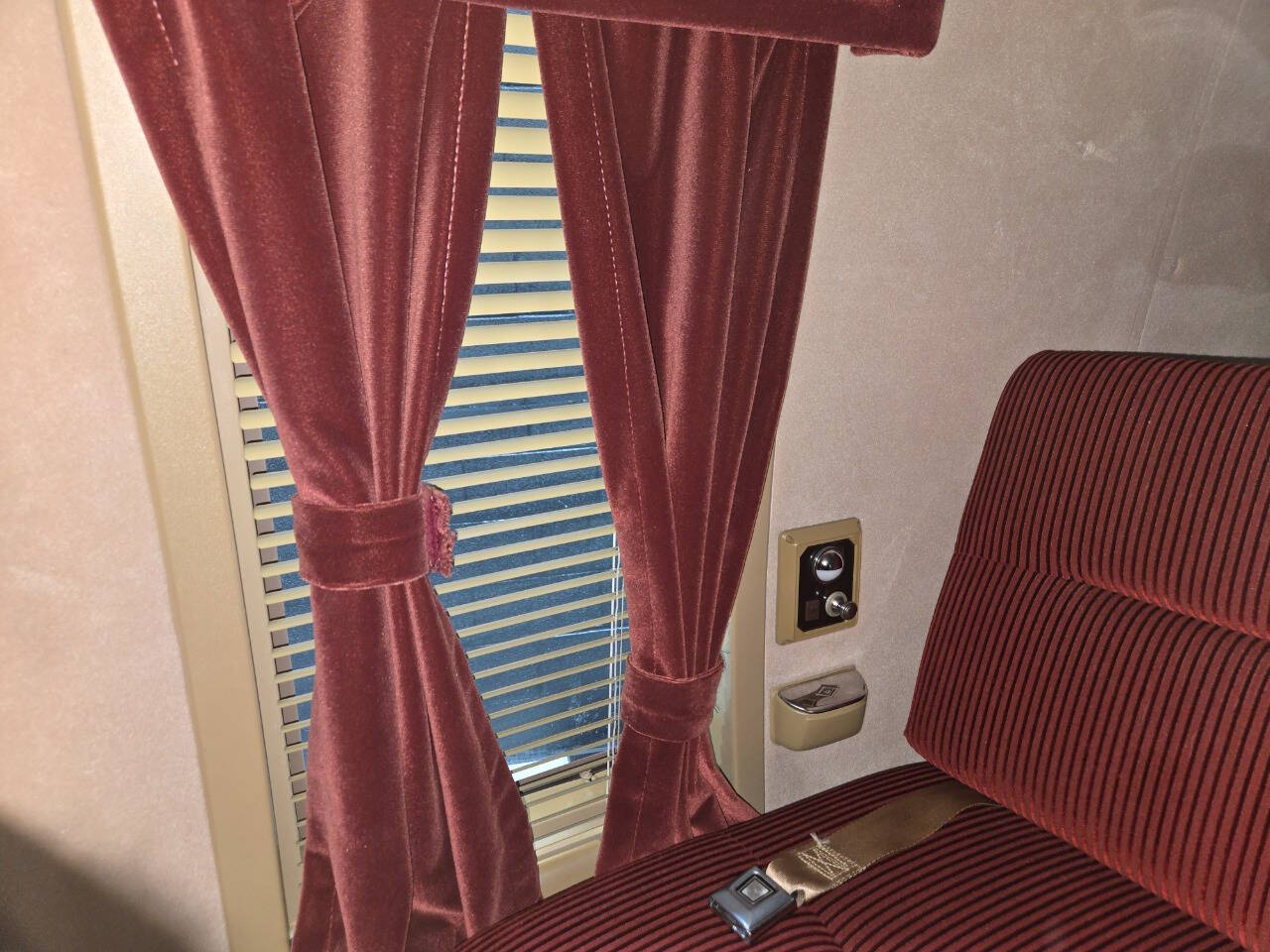 1988 Chevrolet Chevy Van 73
