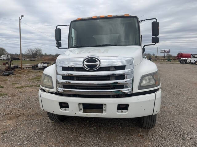 2016 Hino 338