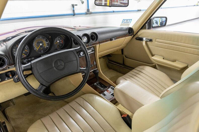 1987 Mercedes-Benz 560-Class 560 SL