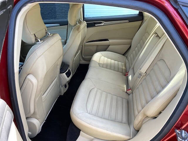2013 Ford Fusion SE