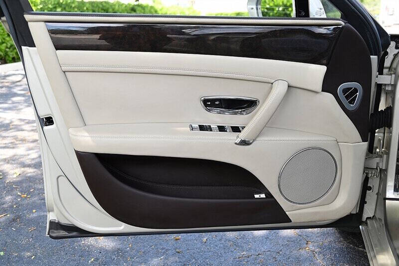 2014 Bentley Flying Spur 41