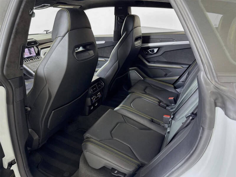 2020 Lamborghini Urus