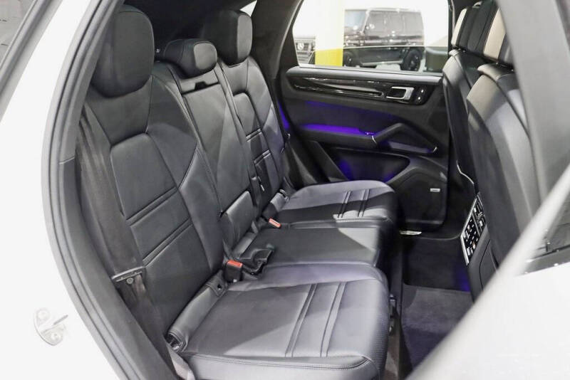 2022 Porsche Cayenne
