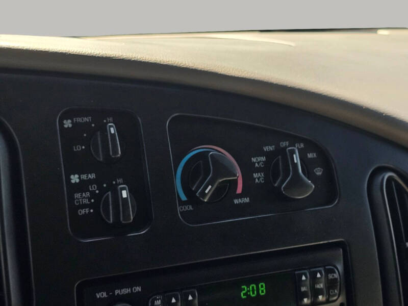 2001 Ford E-Series E-350 SD XLT