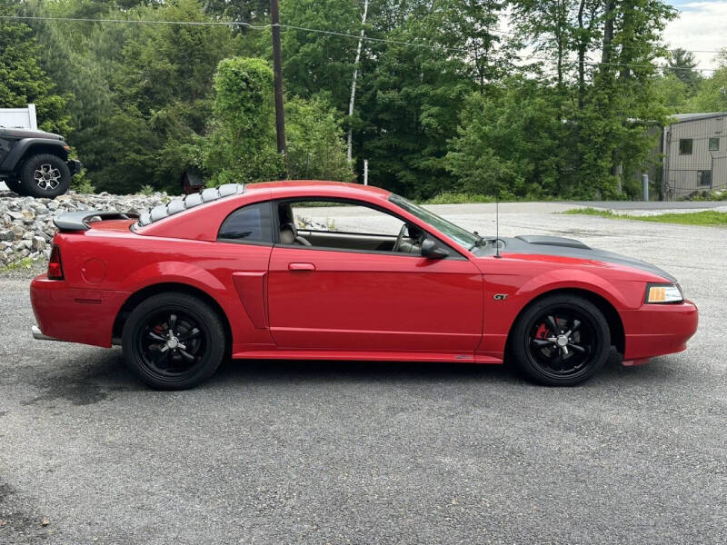 2002 Ford Mustang GT Deluxe