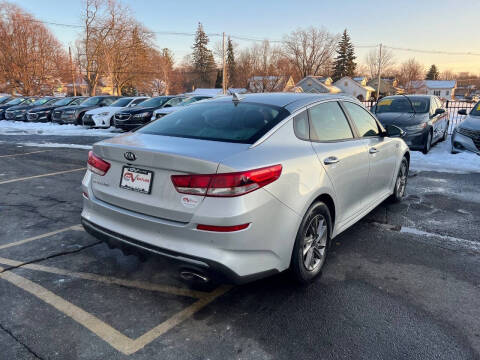 2020 Kia Optima LX