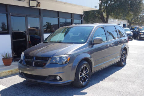 2017 Dodge Grand Caravan for sale at Dealmaker Auto Sales in Jacksonville FL