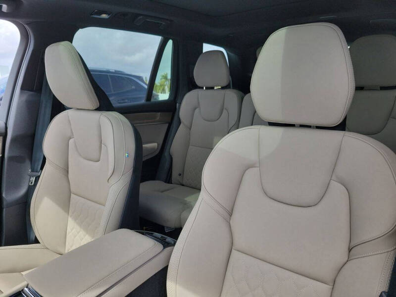 2026 Volvo XC90 B6 Plus 7P